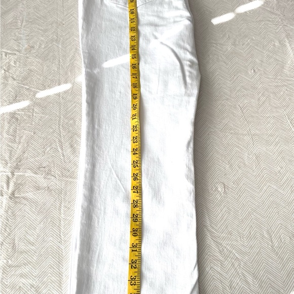 Kenneth Cole NY Jeans White Size US10 button front, 5 pocket Jeans. - Picture 12 of 12